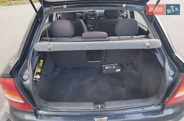 Хэтчбек Opel Astra 1998 в 