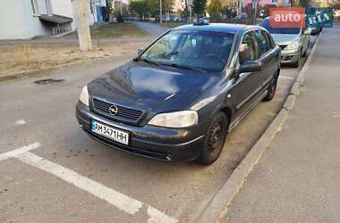Хэтчбек Opel Astra 1998 в 