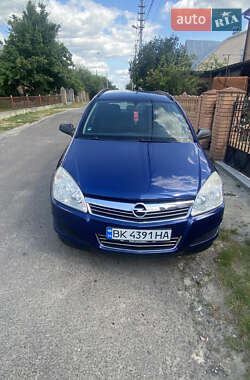 Универсал Opel Astra 2008 в Ровно