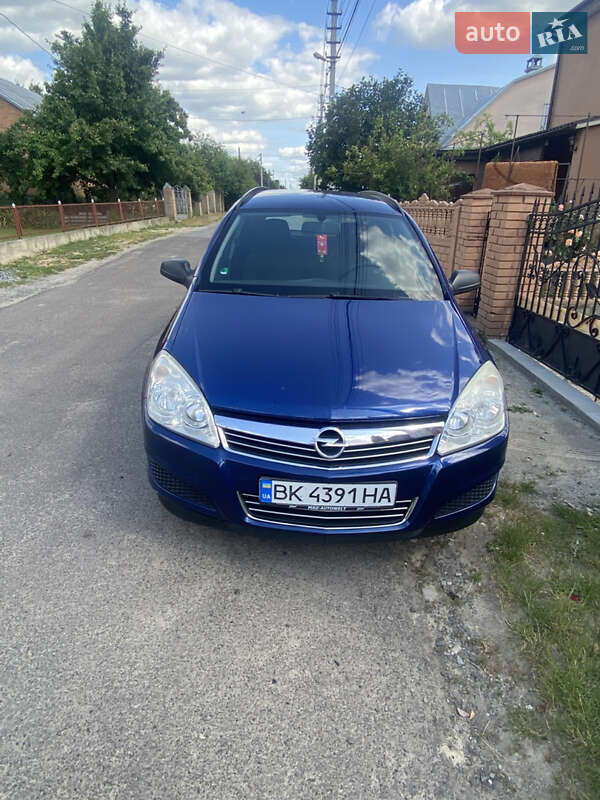 Универсал Opel Astra 2008 в 