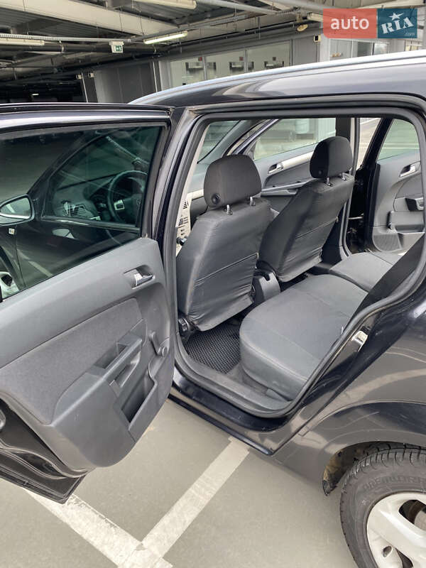 Универсал Opel Astra 2008 в Киеве