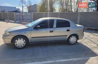 Седан Opel Astra 2006 в 