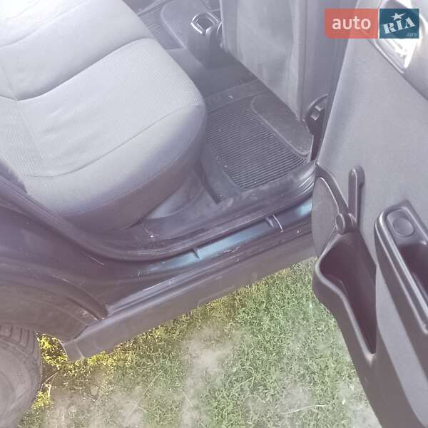 Седан Opel Astra 2005 в Чернівцях