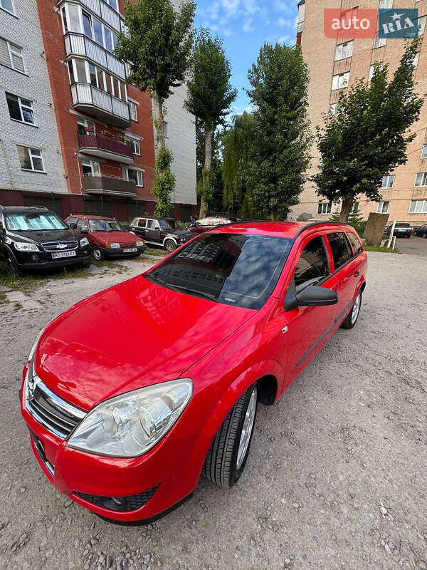 Универсал Opel Astra 2009 в Тернополе