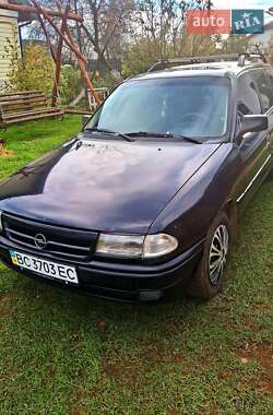 Универсал Opel Astra 1995 в Стрые