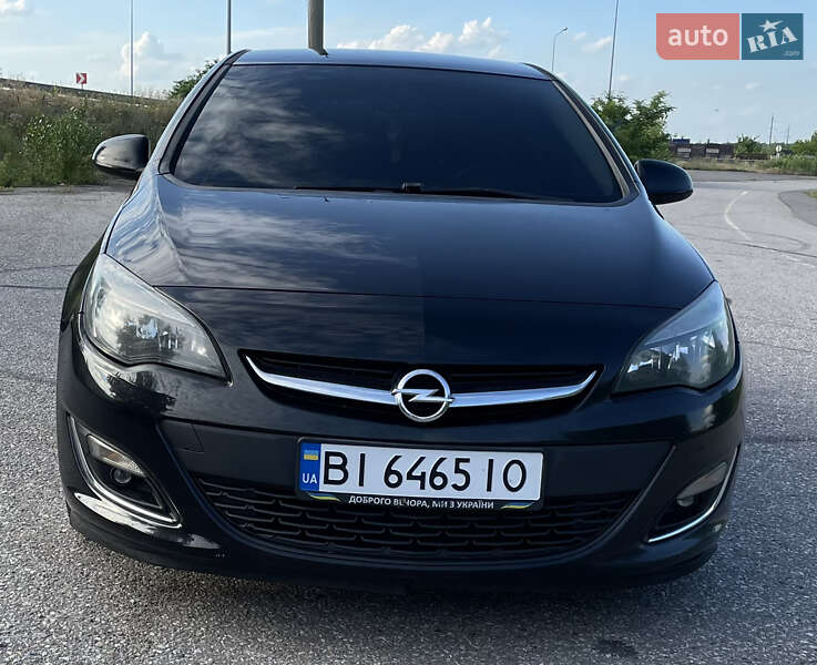 Хетчбек Opel Astra 2013 в Полтаві
