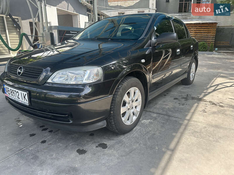 Седан Opel Astra 2008 в Жмеринке