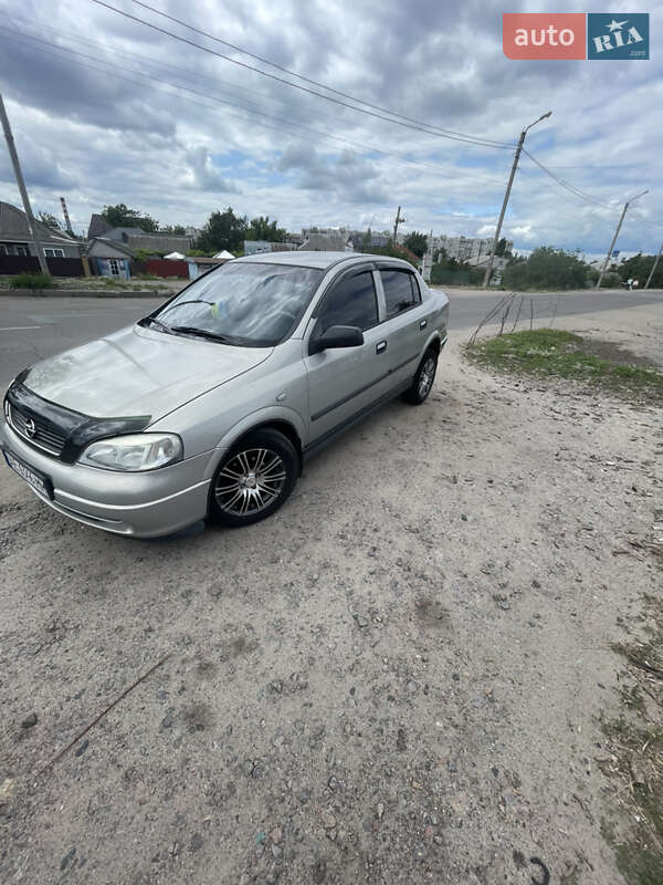 Седан Opel Astra 2007 в Кременчуге
