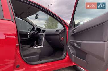 Хэтчбек Opel Astra 2009 в 
