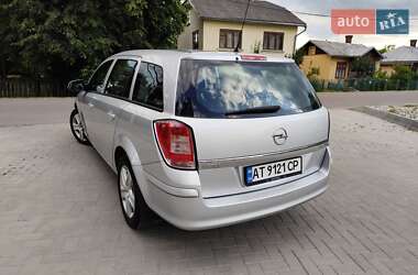 Універсал Opel Astra 2009 в Калуші