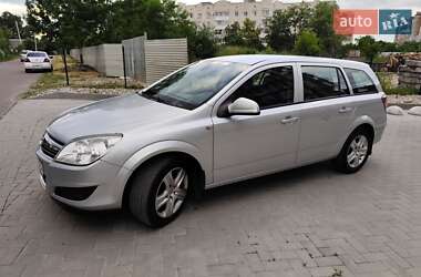 Універсал Opel Astra 2009 в Калуші