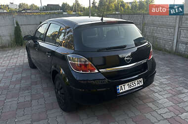 Хетчбек Opel Astra 2007 в 