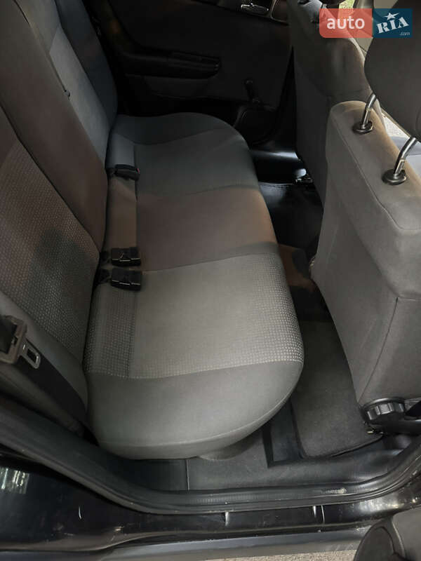 Седан Opel Astra 2006 в Києві
