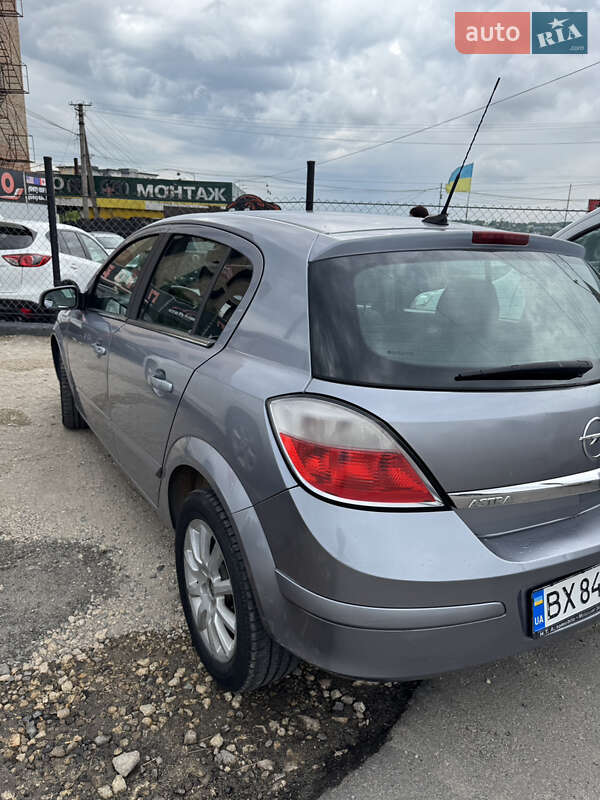 Хэтчбек Opel Astra 2004 в Тернополе