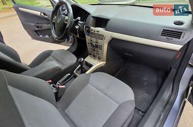 Универсал Opel Astra 2008 в 