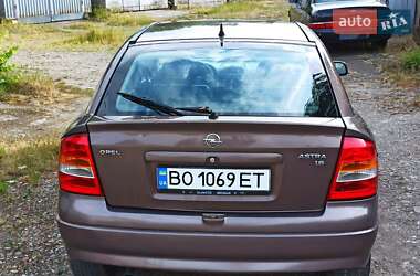 Хэтчбек Opel Astra 1998 в 