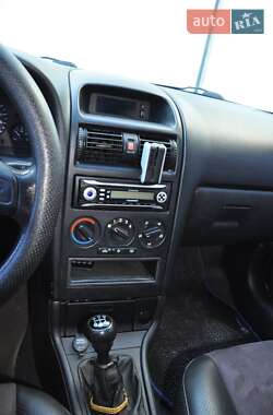 Универсал Opel Astra 1998 в 
