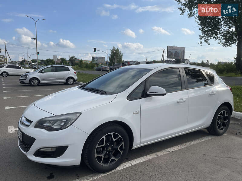 Opel Astra 2013