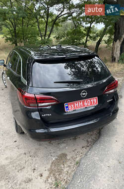 Універсал Opel Astra 2016 в 