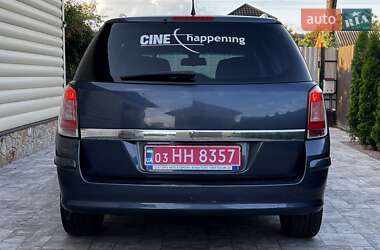 Универсал Opel Astra 2010 в 