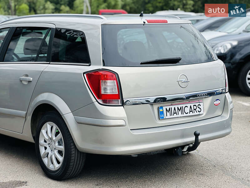 Універсал Opel Astra 2007 в Харкові