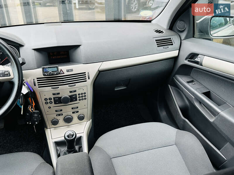 Універсал Opel Astra 2007 в Харкові