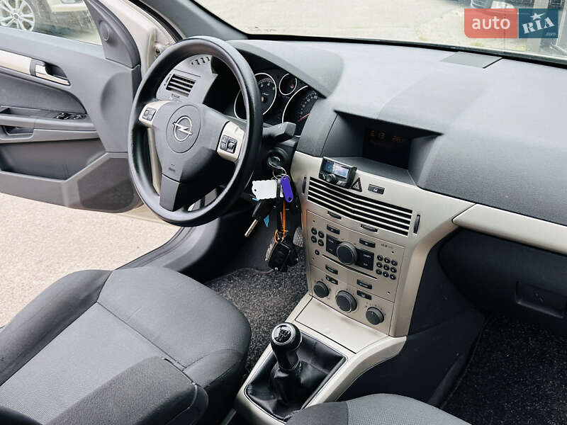 Універсал Opel Astra 2007 в Харкові