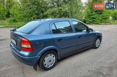 Хэтчбек Opel Astra 1999 в 