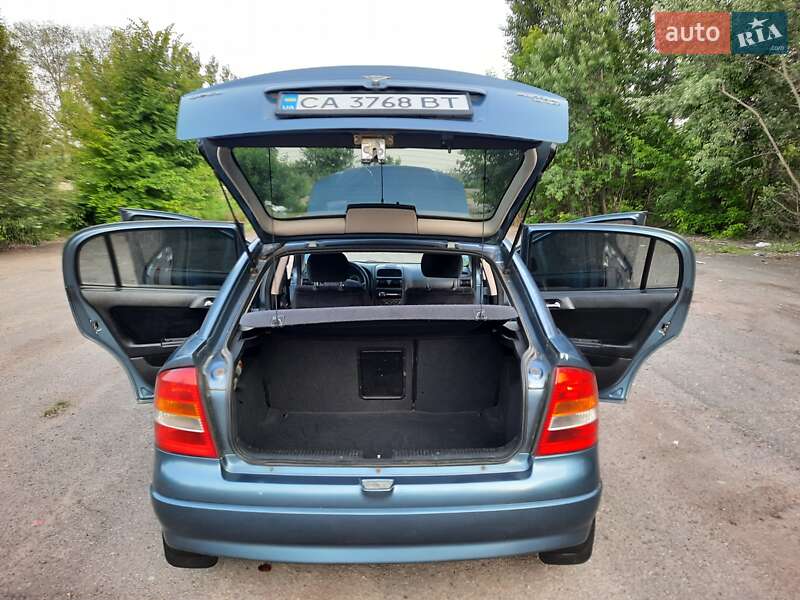 Хэтчбек Opel Astra 1999 в Черкассах