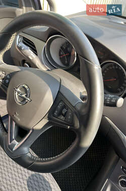 Хэтчбек Opel Astra 2016 в 
