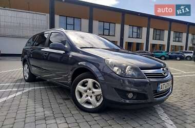 Універсал Opel Astra 2009 в Коломиї