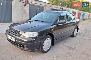 Седан Opel Astra 2009 в Смілі