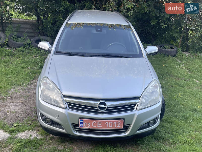 Универсал Opel Astra 2008 в Тернополе