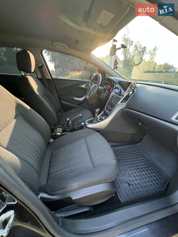 Универсал Opel Astra 2011 в Галиче фото 26 Универсал Opel Astra 2011 в Галиче