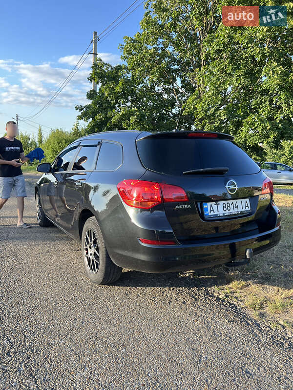 Универсал Opel Astra 2011 в Галиче фото 6 Универсал Opel Astra 2011 в Галиче