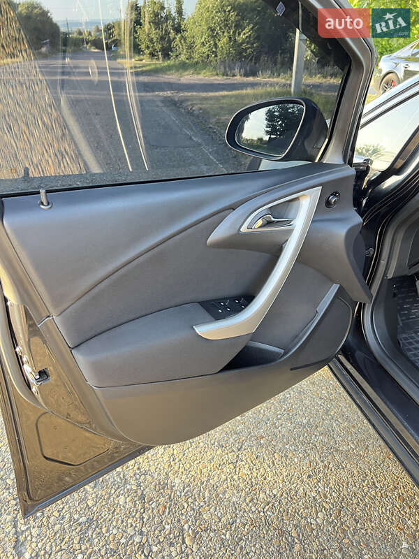 Универсал Opel Astra 2011 в Галиче фото 18 Универсал Opel Astra 2011 в Галиче