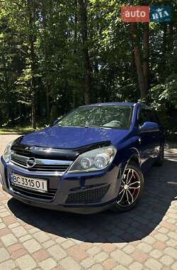 Універсал Opel Astra 2010 в 