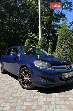 Універсал Opel Astra 2010 в 