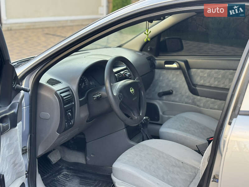 Універсал Opel Astra 2000 в Могилів-Подільському