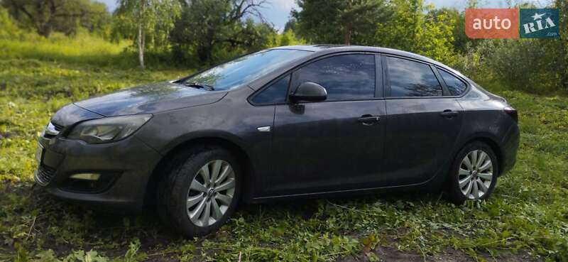 Седан Opel Astra 2015 в Житомире