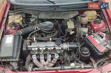 Хэтчбек Opel Astra 1992 в 