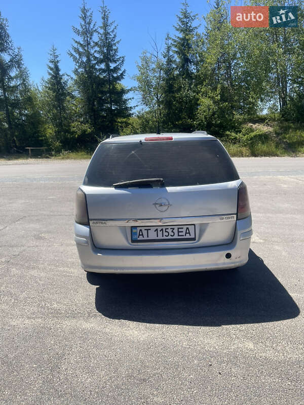 Универсал Opel Astra 2006 в Косове