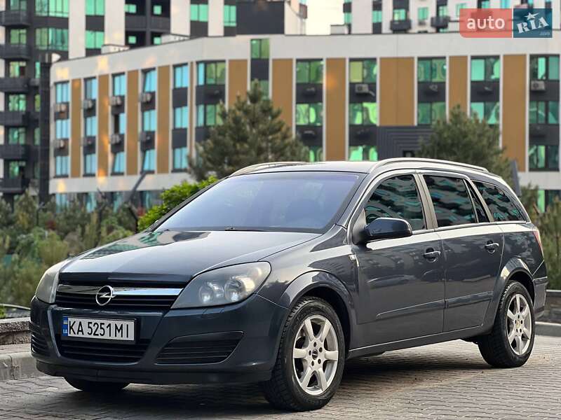 Универсал Opel Astra 2006 в Киеве
