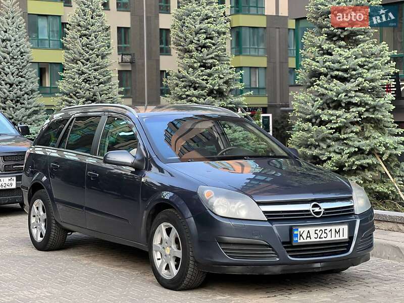 Универсал Opel Astra 2006 в Киеве