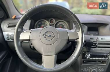 Универсал Opel Astra 2006 в 