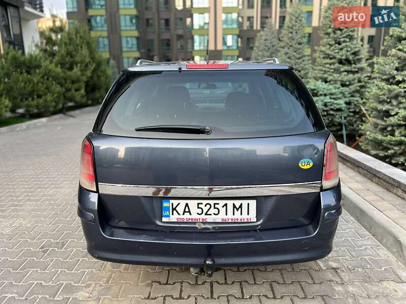 Универсал Opel Astra 2006 в Киеве