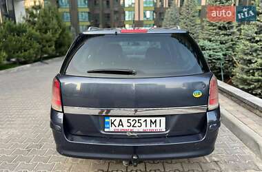 Универсал Opel Astra 2006 в 