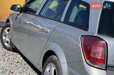 Универсал Opel Astra 2006 в 