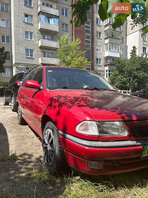Универсал Opel Astra 1997 в Львове