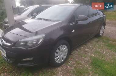 Седан Opel Astra 2016 в Черновцах